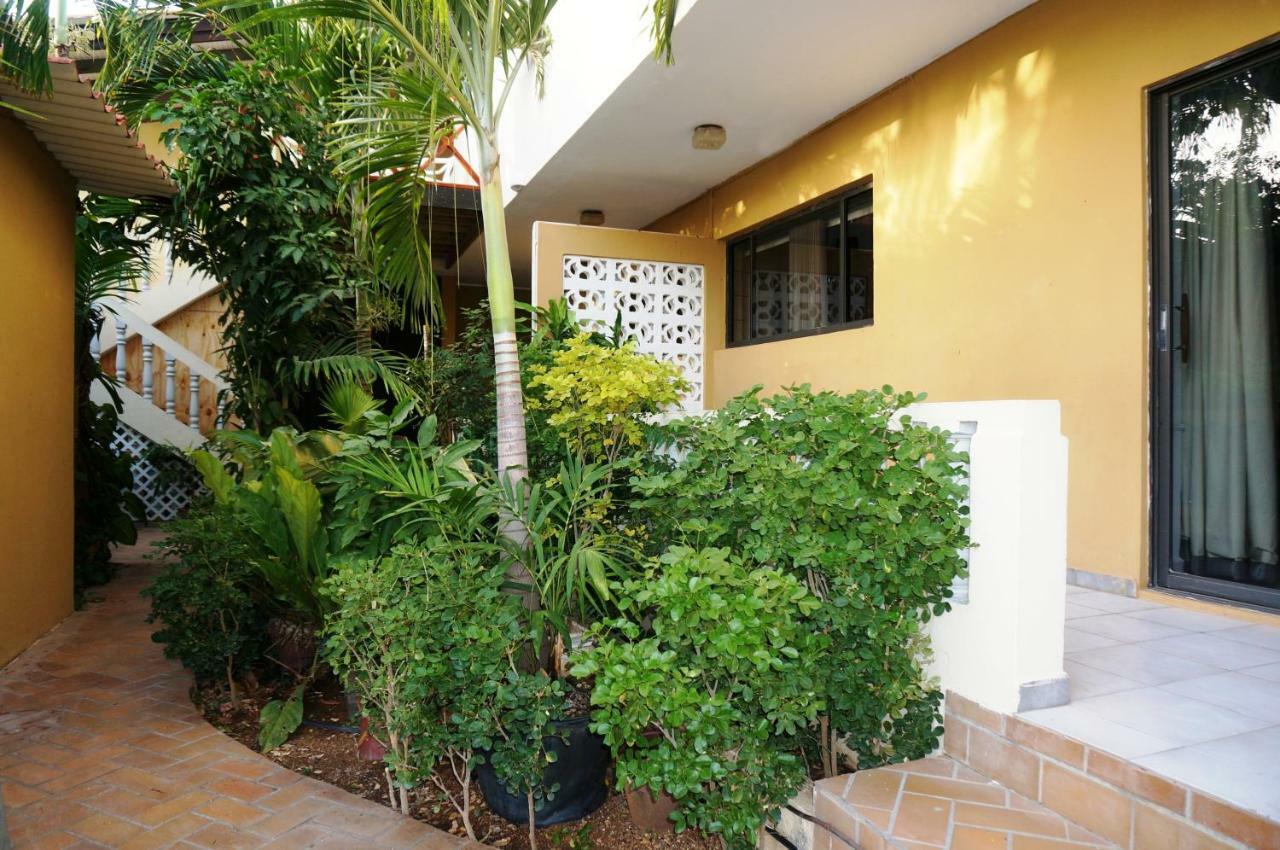 Hersher Studio'S & Apartments Willemstad Exterior photo