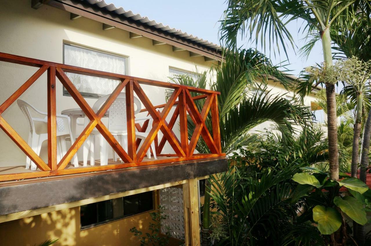 Hersher Studio'S & Apartments Willemstad Exterior photo